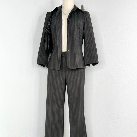 Y2K Pinstripe Women’s Suit Set Pants Blazer Set Gray - Picture 3 of 8